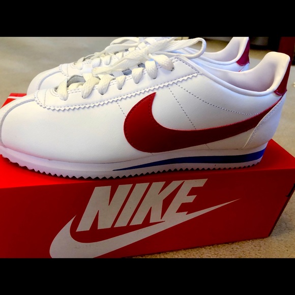 Nike Shoes - SOLD!! BNWT Nike Cortez in women’s (unisex style) size 10